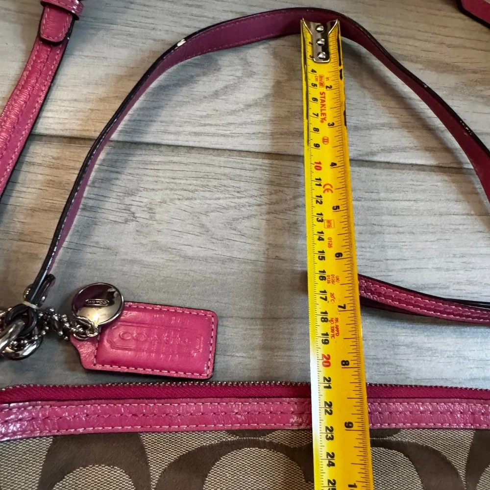 Coach Signature File Bag Pink Stripe Jacquard Crossbody F13674 Brown‎ Khaki
